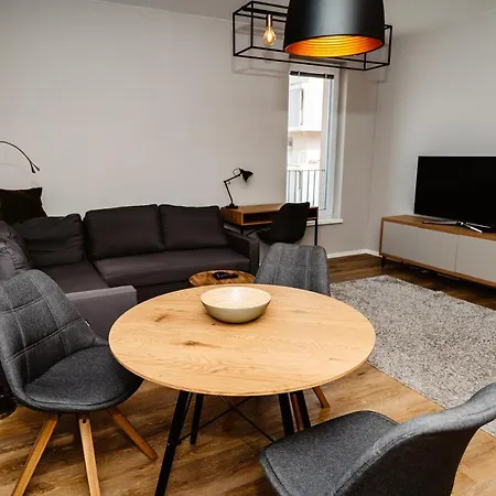 Ah Vusch Inovecka 2 * Kassa