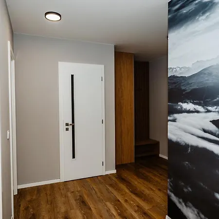 Apartment Ah Vusch Inovecka 2 *